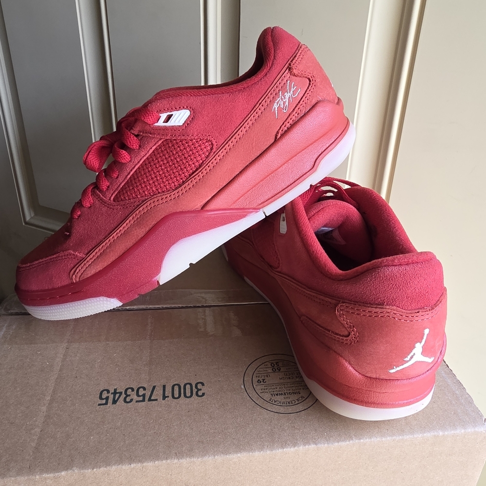 Jordan Flight Court Women's 10 Shoe Varsity Red/Sail FZ9854-601